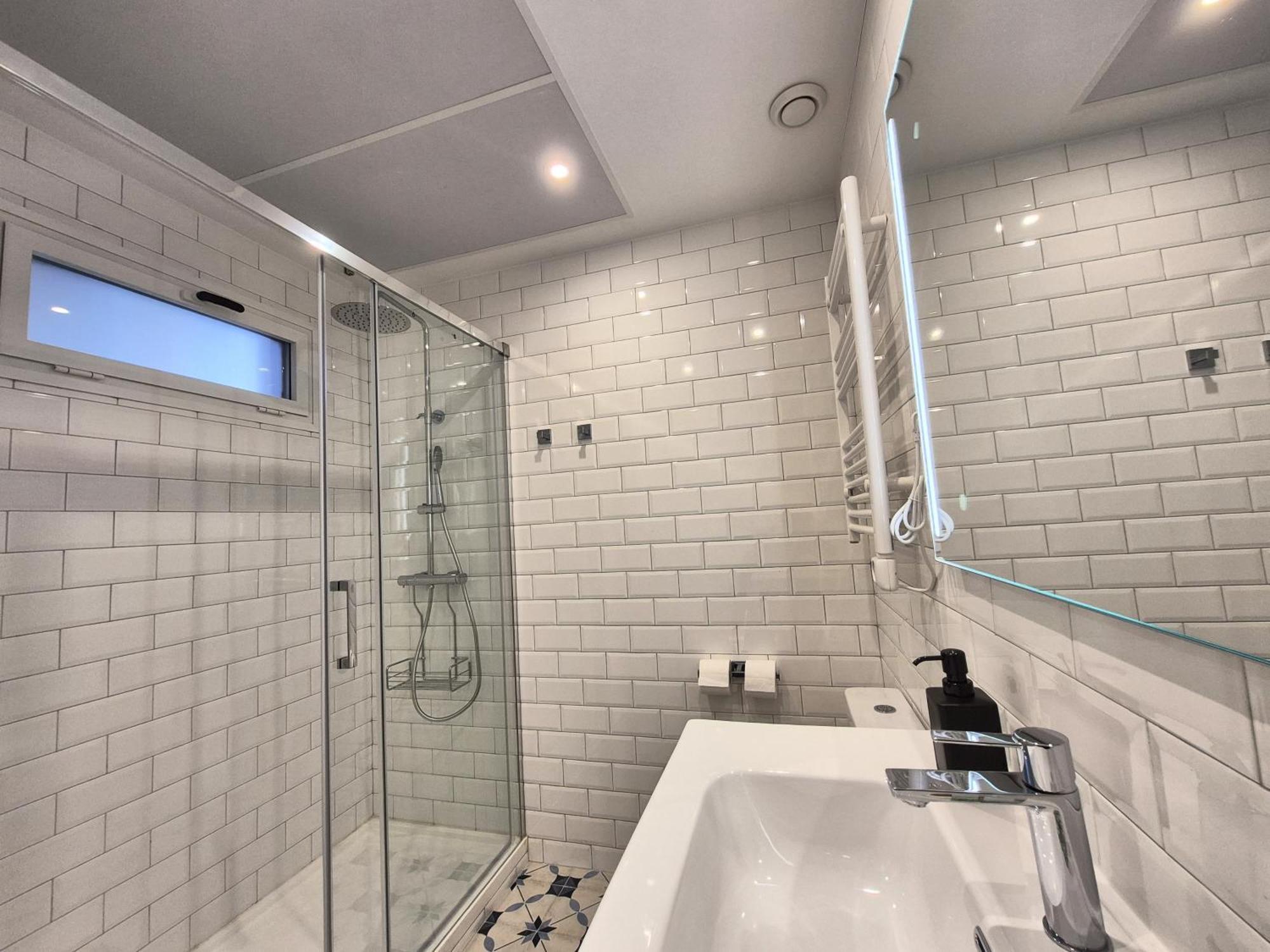 Apartamentos Plaza De Espana Madrid Ngoại thất bức ảnh