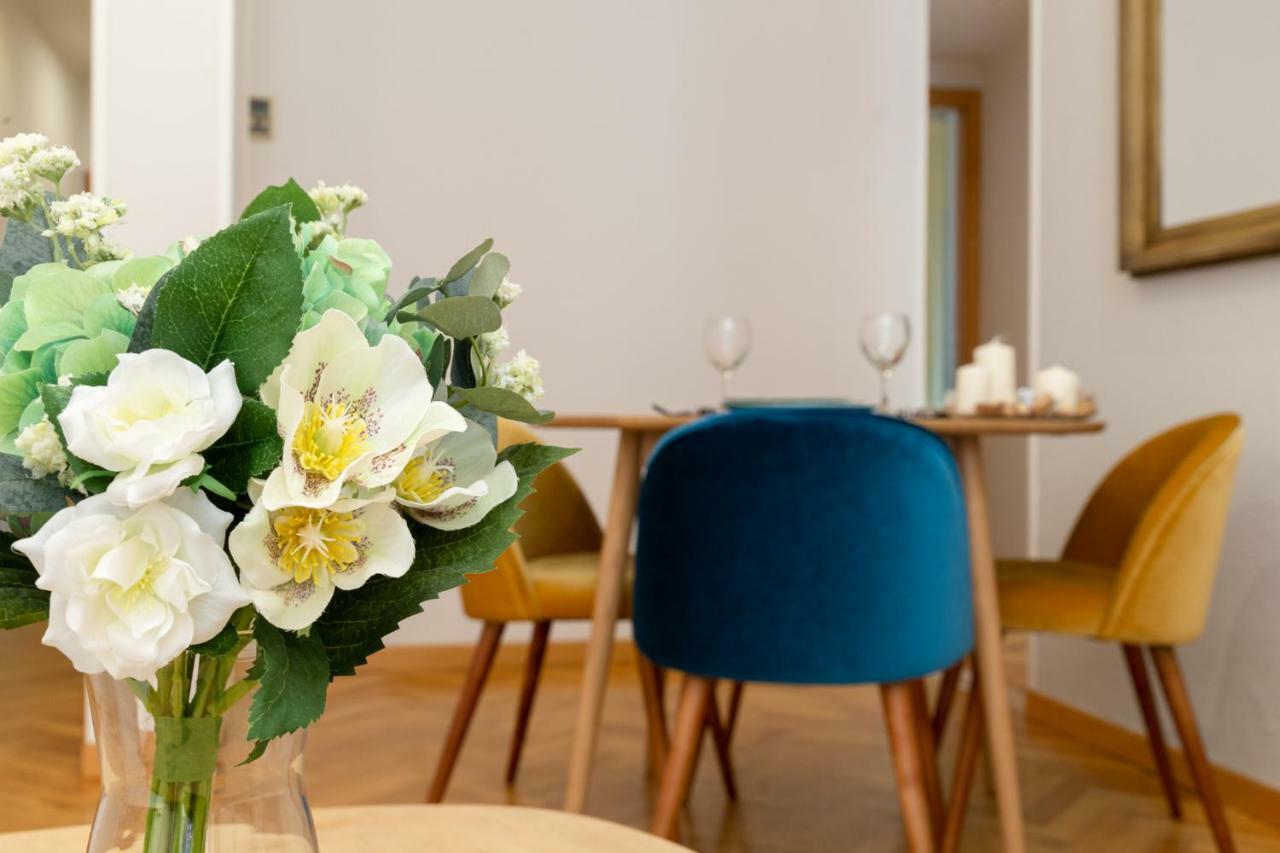 Apartamentos Plaza De Espana Madrid Ngoại thất bức ảnh