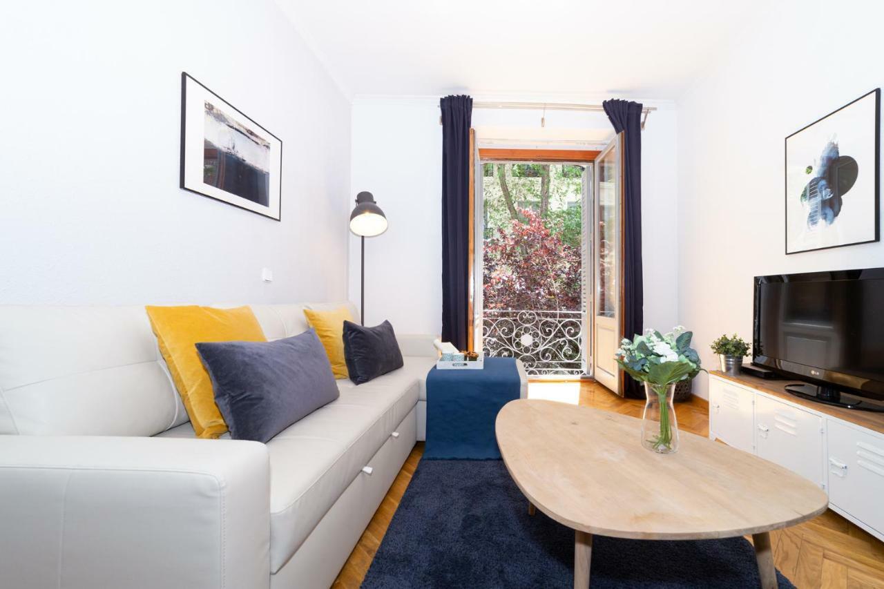 Apartamentos Plaza De Espana Madrid Ngoại thất bức ảnh