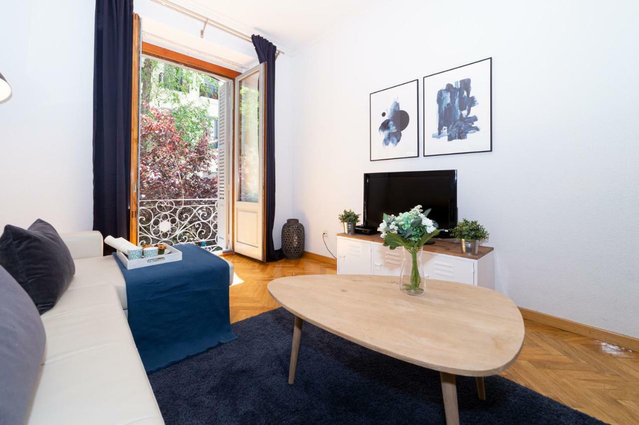 Apartamentos Plaza De Espana Madrid Ngoại thất bức ảnh