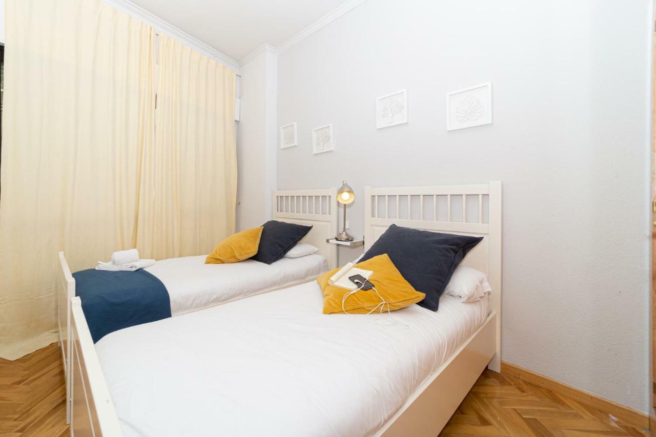 Apartamentos Plaza De Espana Madrid Ngoại thất bức ảnh