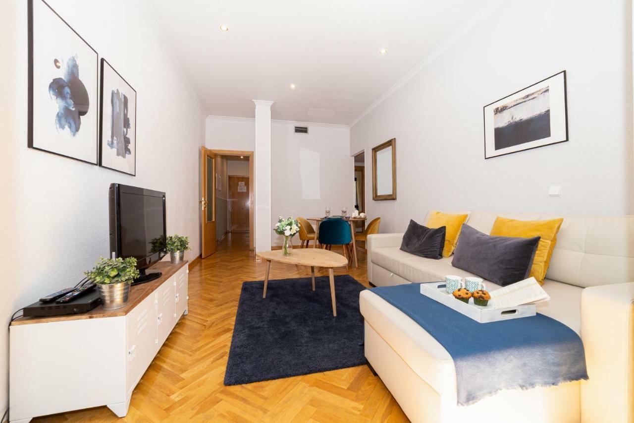 Apartamentos Plaza De Espana Madrid Ngoại thất bức ảnh